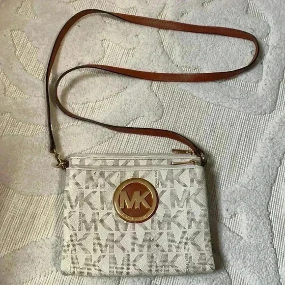 MK bag! - Picture 1 of 5
